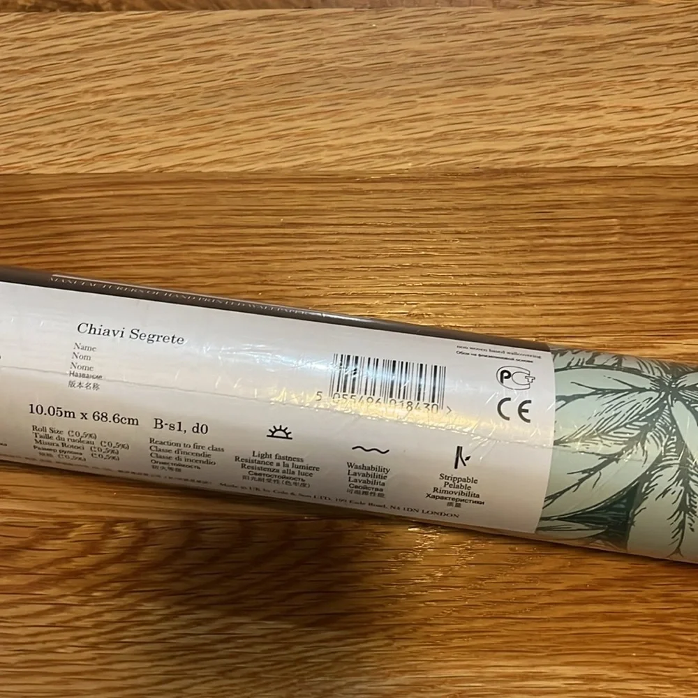 Anthropologie Cole & Son Chiavi Wallpaper NEW